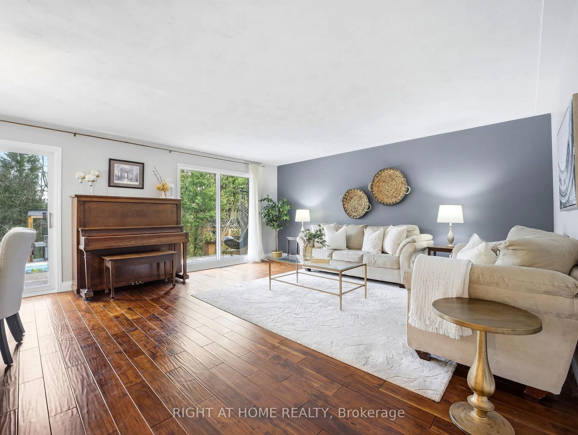 Photo 16 of 30 Carl Crescent, Hamilton, Waterdown — HOMEH