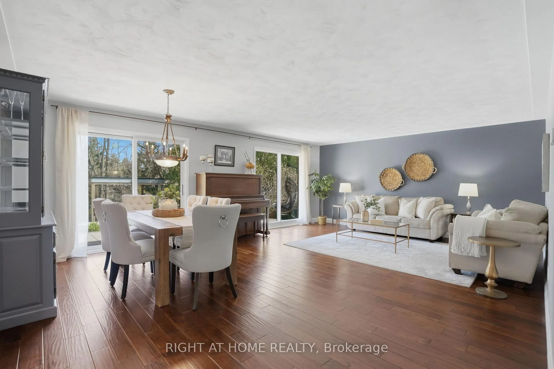 Photo 17 of 30 Carl Crescent, Hamilton, Waterdown — HOMEH