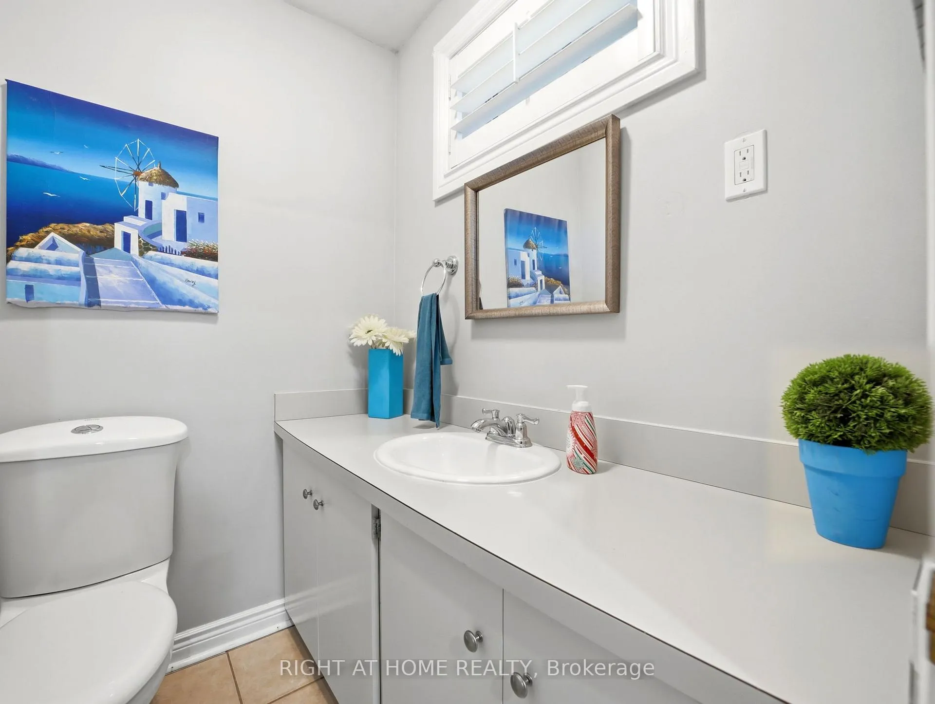 Photo 23 of 30 Carl Crescent, Hamilton, Waterdown — HOMEH
