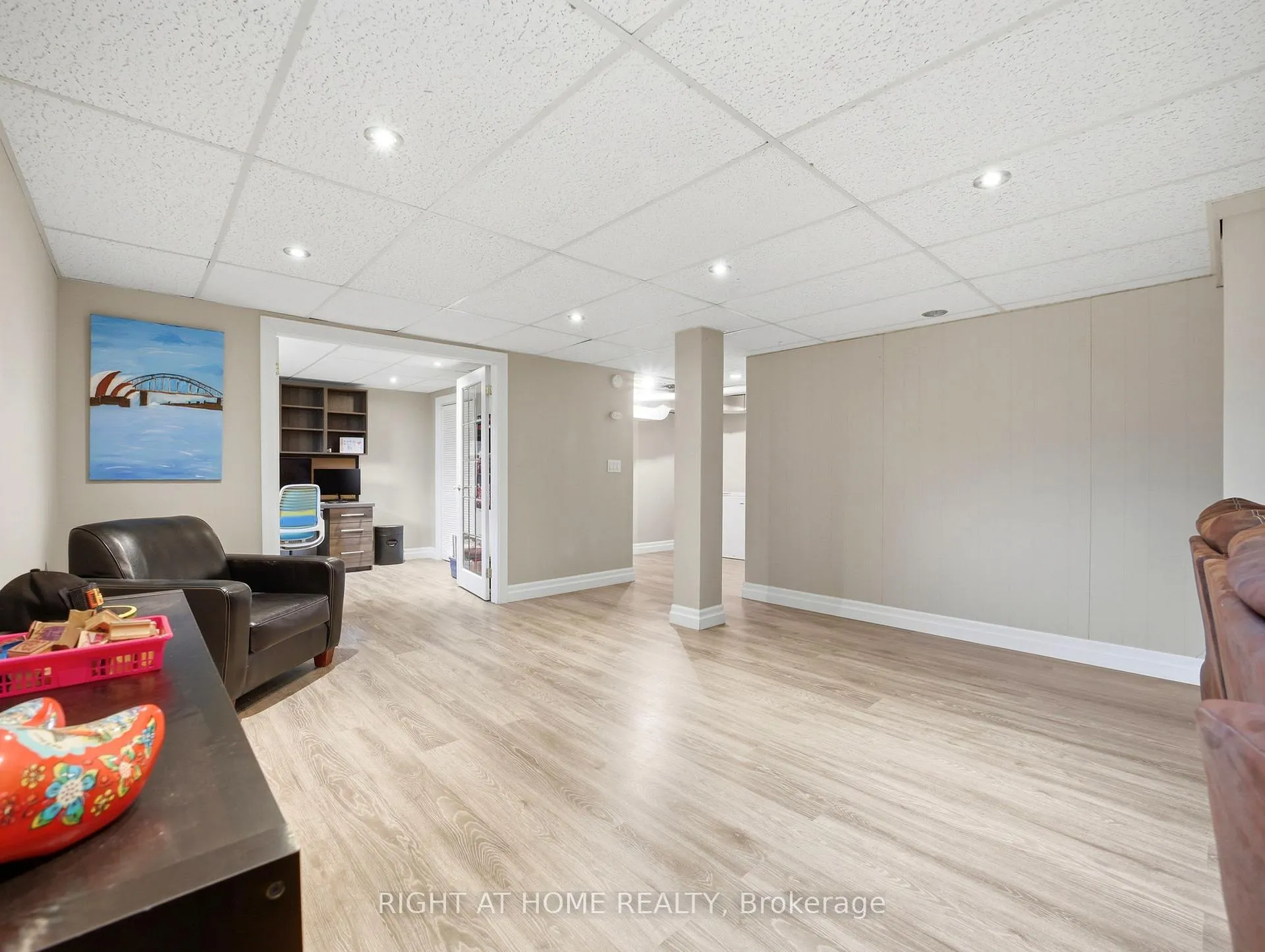 Photo 30 of 30 Carl Crescent, Hamilton, Waterdown — HOMEH