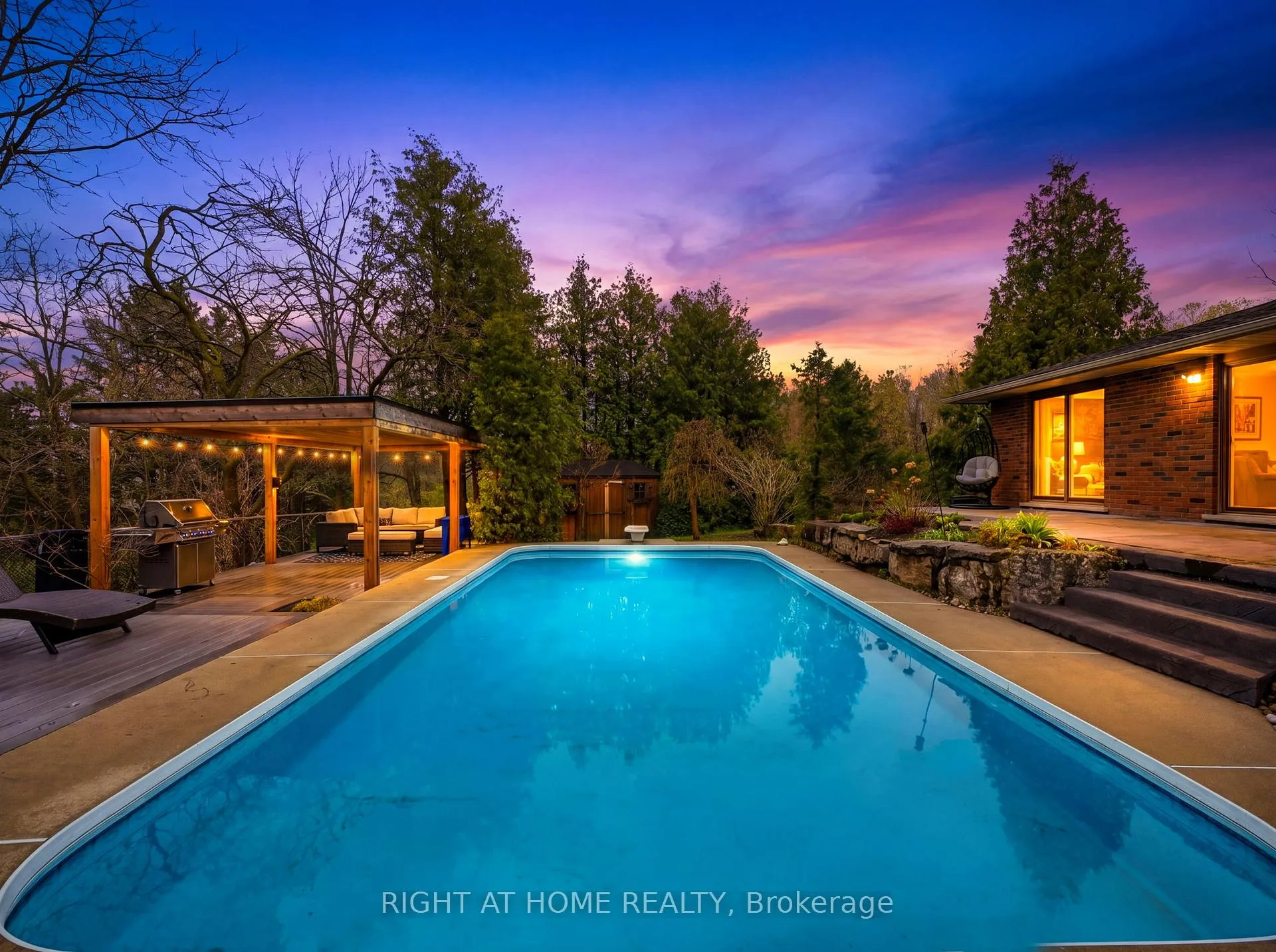 Photo 38 of 30 Carl Crescent, Hamilton, Waterdown — HOMEH
