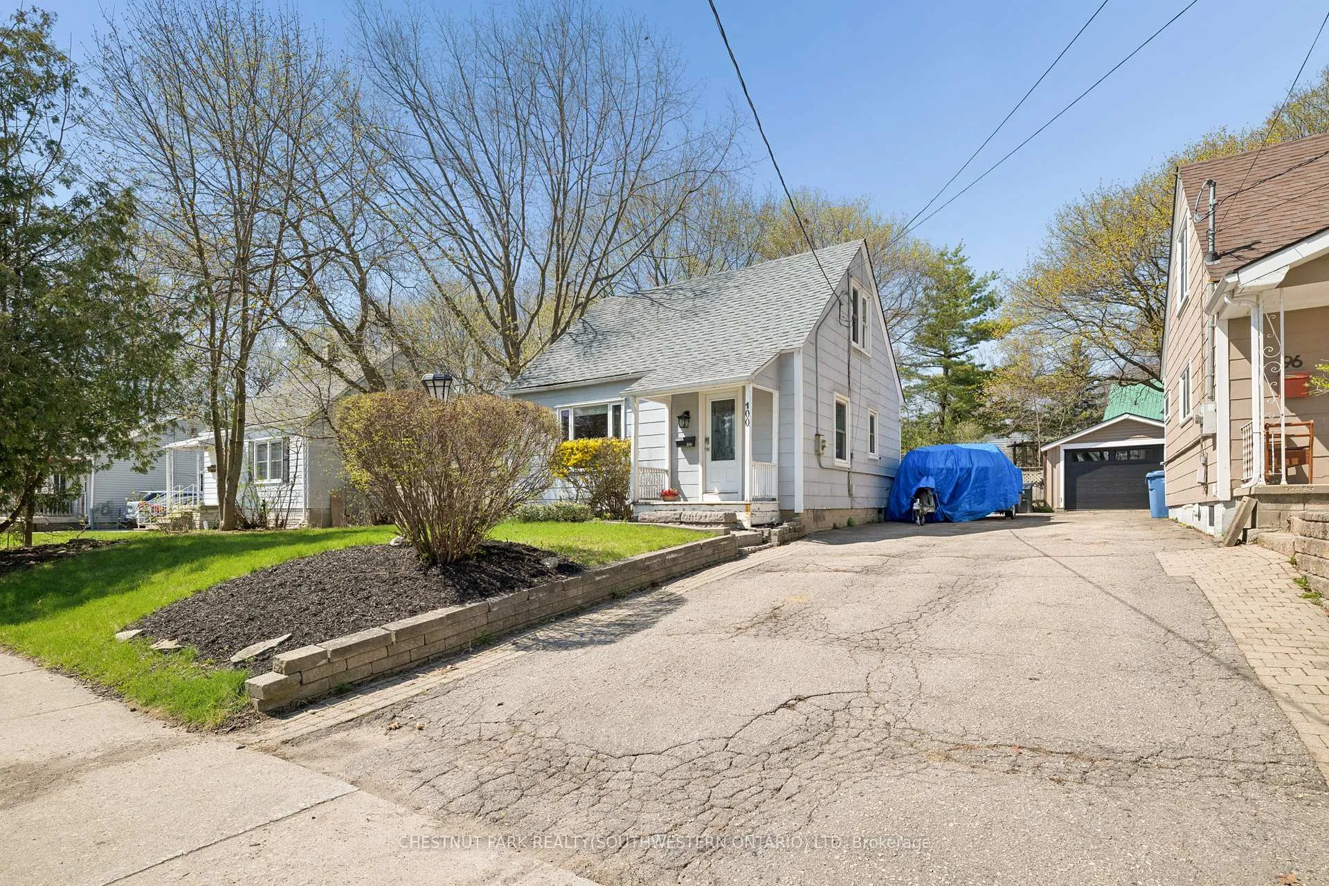 Photo 3 of 100 Memorial Crescent, Guelph, Junction/Onward Willow — HOMEH