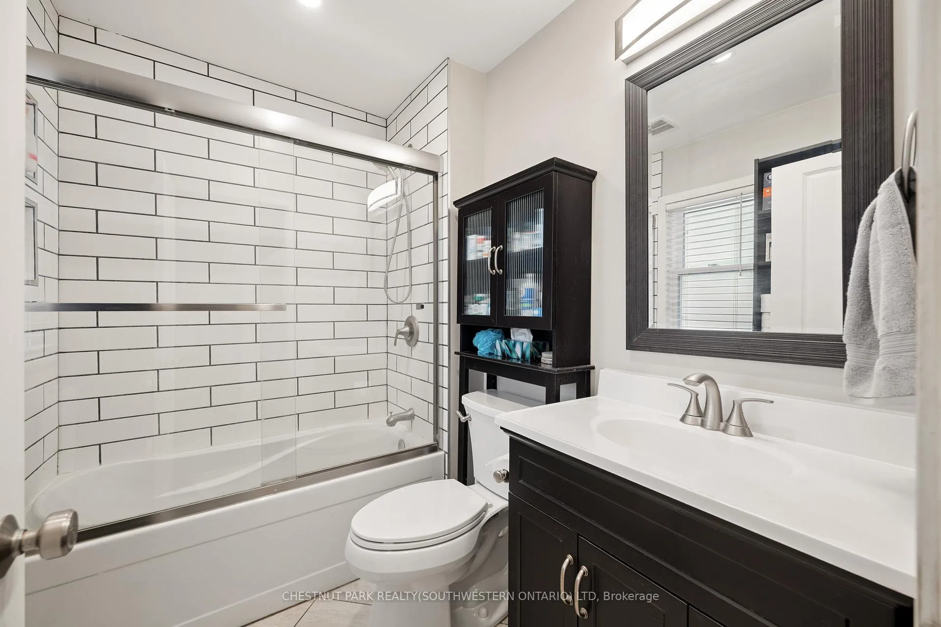 Photo 16 of 100 Memorial Crescent, Guelph, Junction/Onward Willow — HOMEH