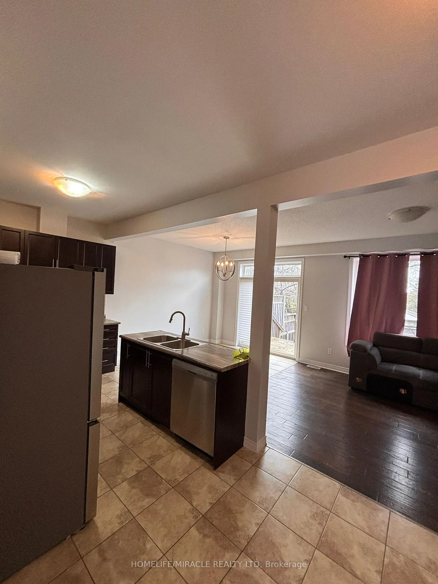Photo 5 of Unit 22, 380 lake Street, Grimsby, Grimsby Beach — HOMEH