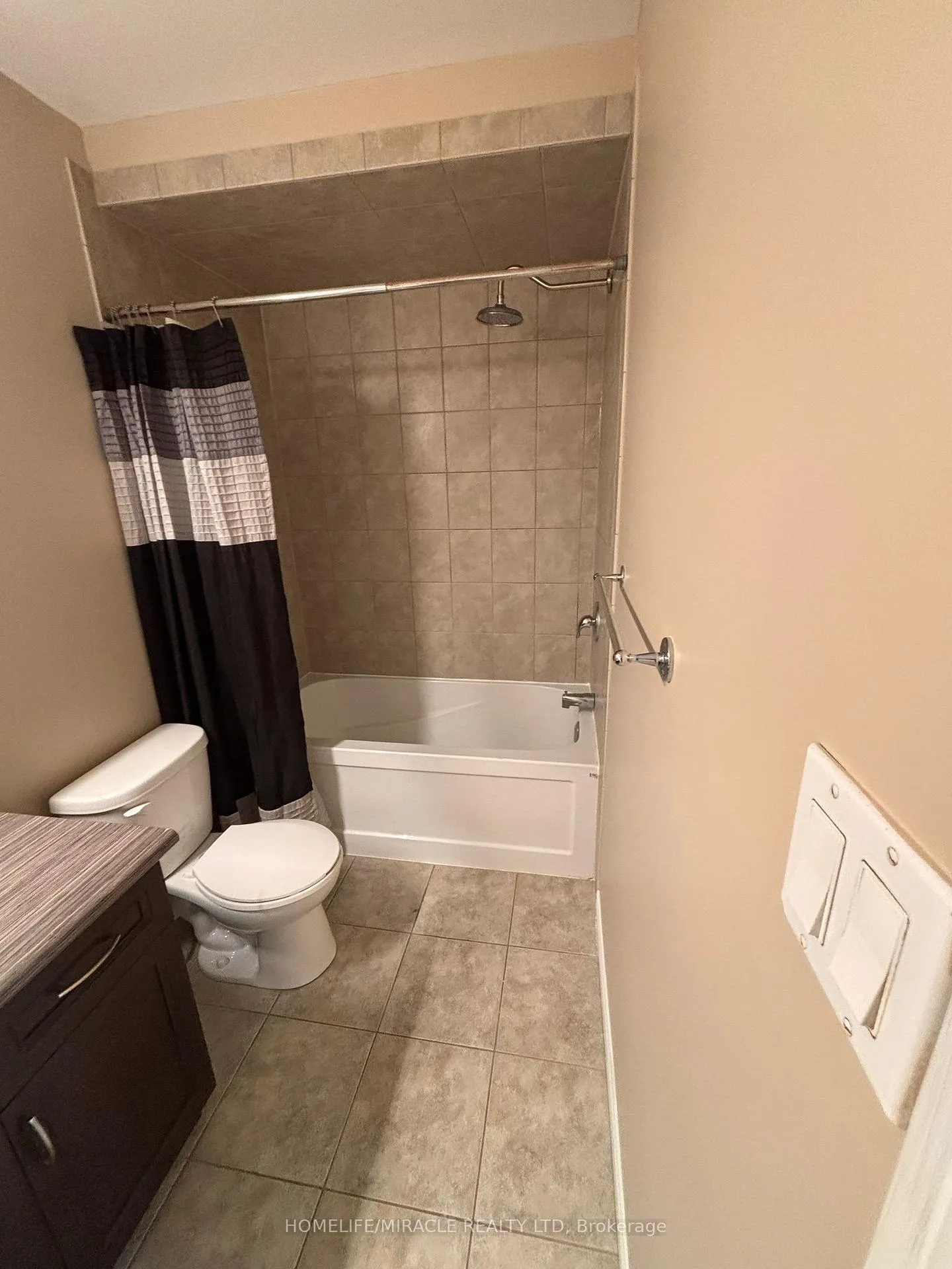 Photo 16 of Unit 22, 380 lake Street, Grimsby, Grimsby Beach — HOMEH