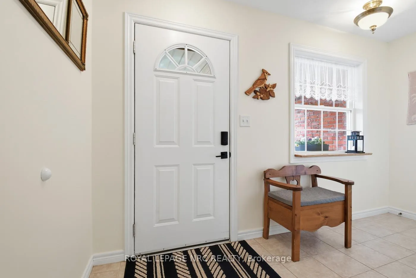 Photo 4 of 8 Portal Drive, Port Colborne, Sugarloaf — HOMEH