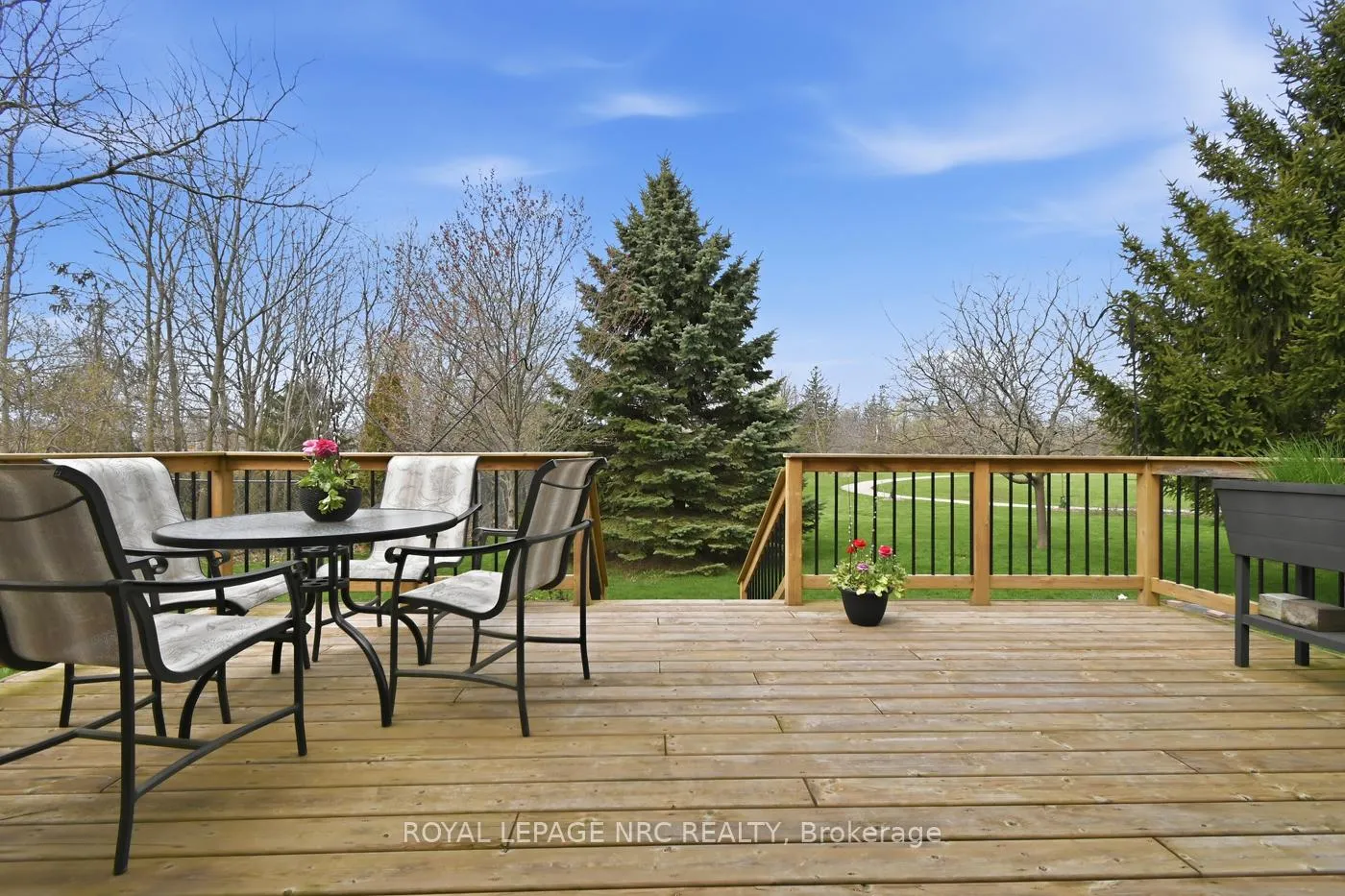 Photo 37 of 8 Portal Drive, Port Colborne, Sugarloaf — HOMEH