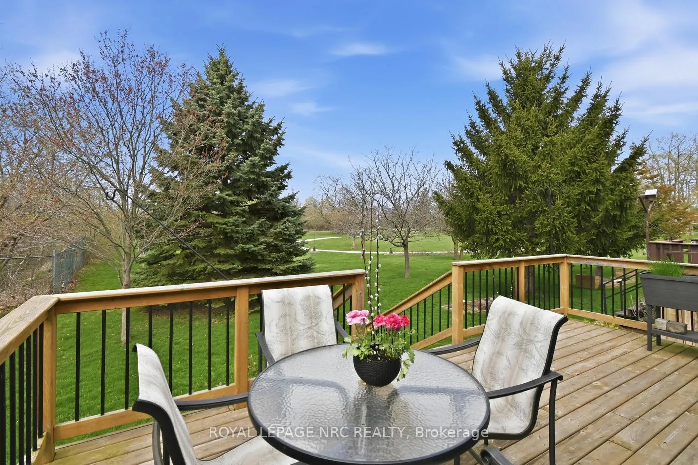 Photo 40 of 8 Portal Drive, Port Colborne, Sugarloaf — HOMEH