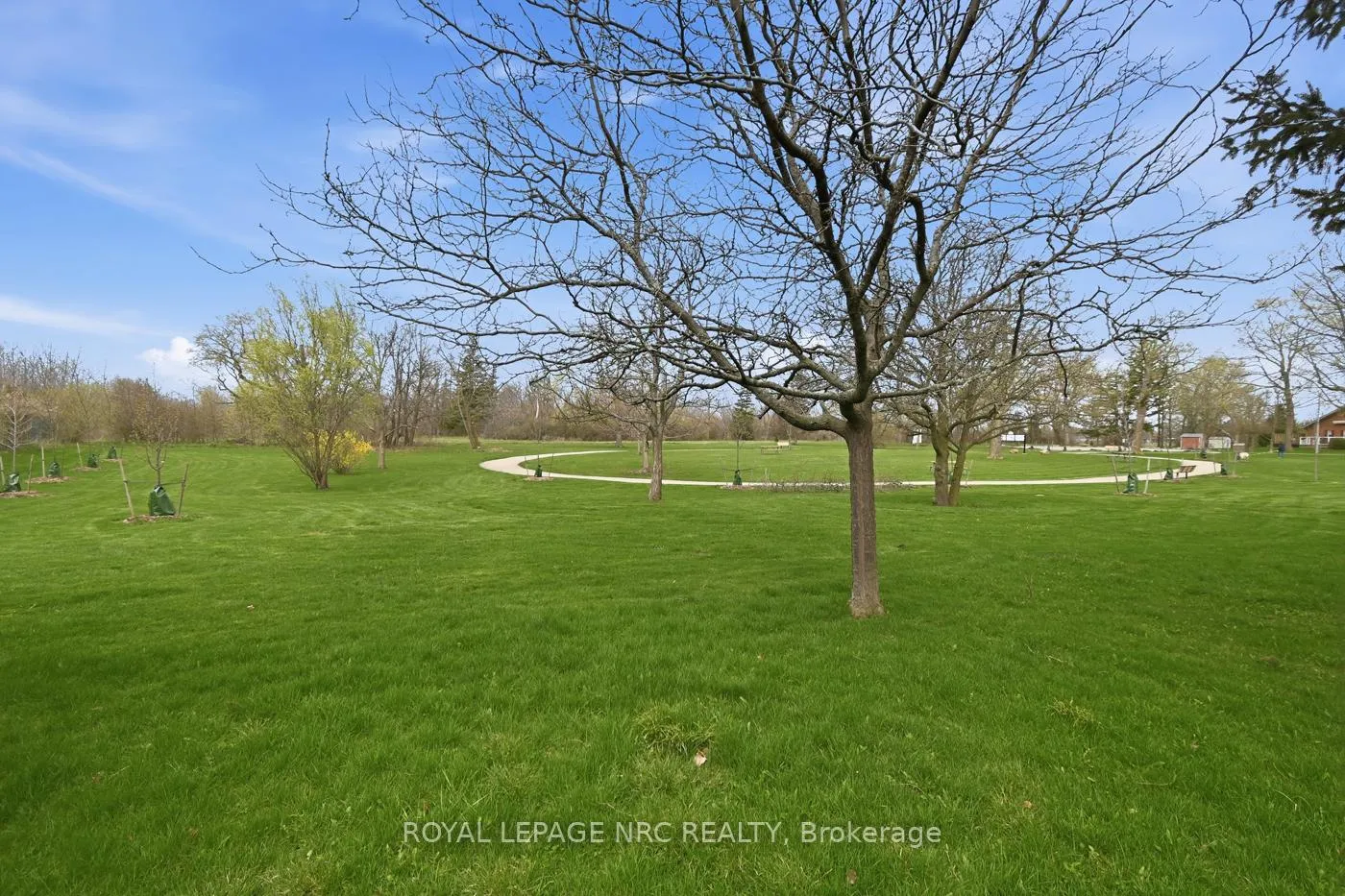 Photo 42 of 8 Portal Drive, Port Colborne, Sugarloaf — HOMEH