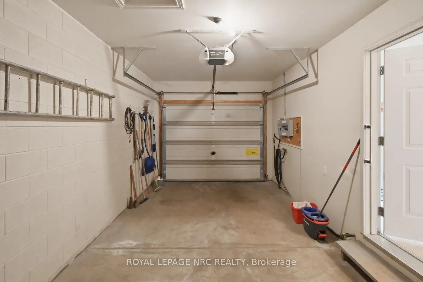 Photo 44 of 8 Portal Drive, Port Colborne, Sugarloaf — HOMEH