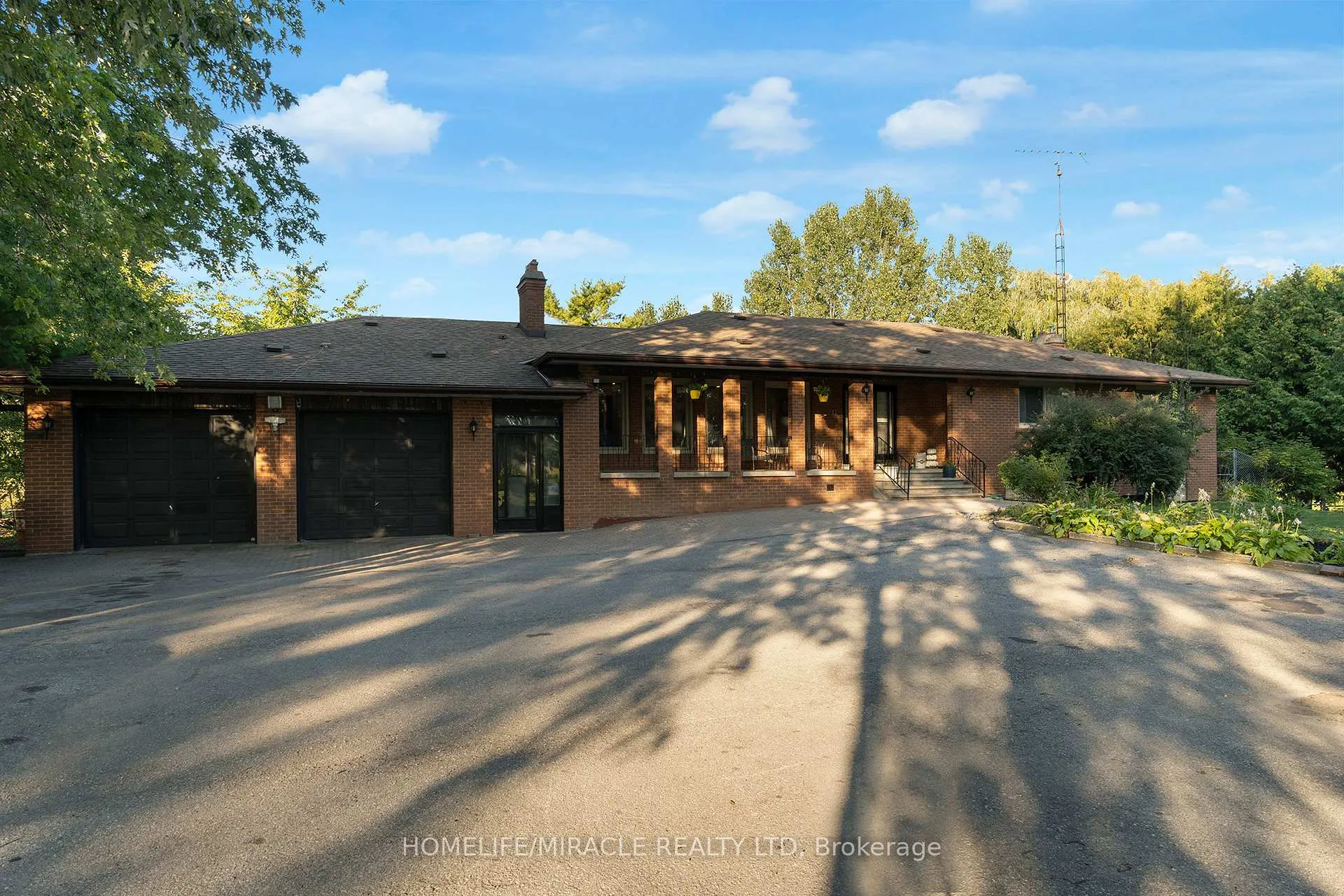 Photo 2 of 14309 BramaleaRd Road, Caledon, Rural Caledon — HOMEH