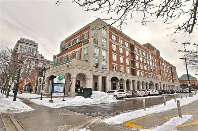 Front of Unit 408, 430 Pearl Street