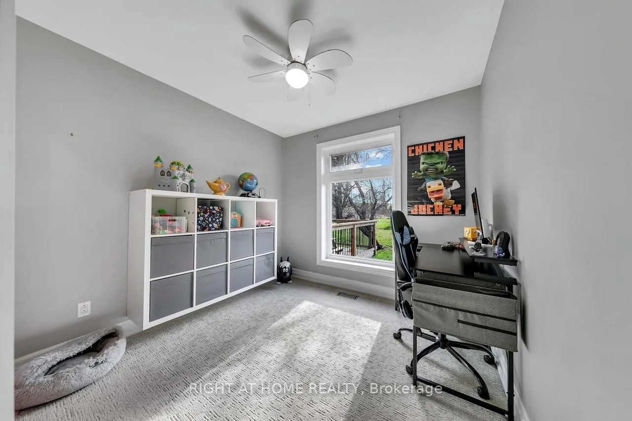 Photo 20 of 4122 Concession 11 Road, Puslinch, Rural Puslinch East — HOMEH