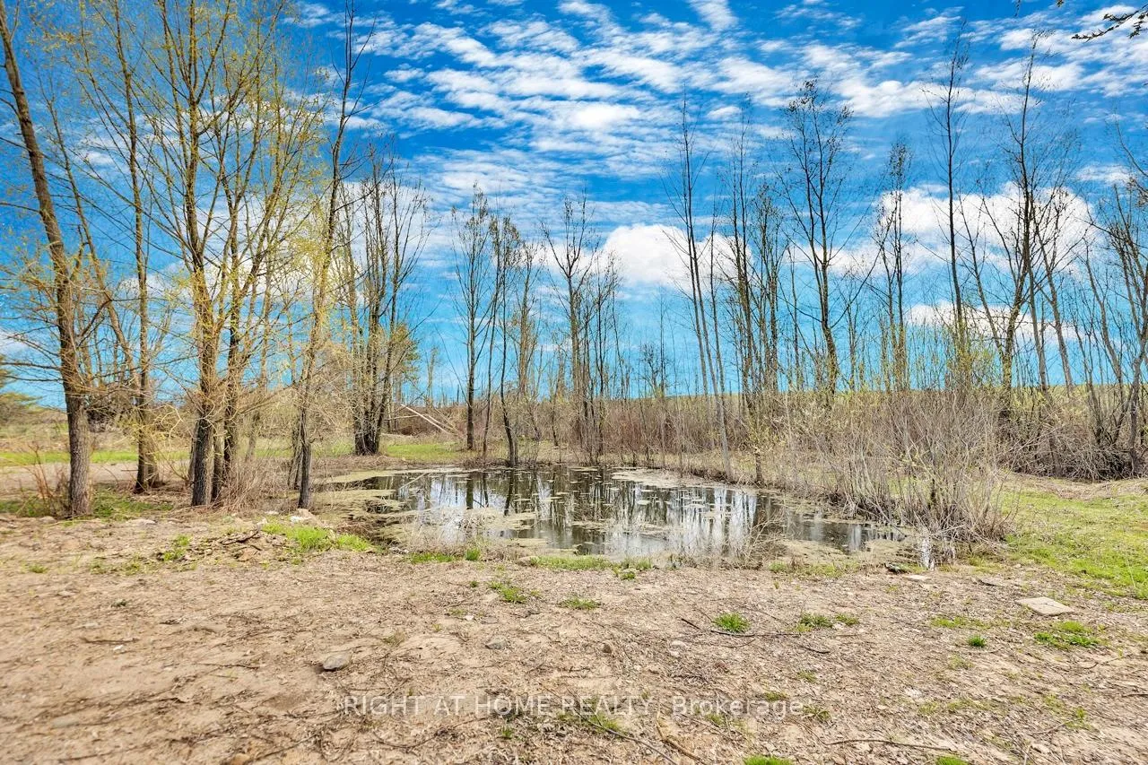 Photo 35 of 4122 Concession 11 Road, Puslinch, Rural Puslinch East — HOMEH