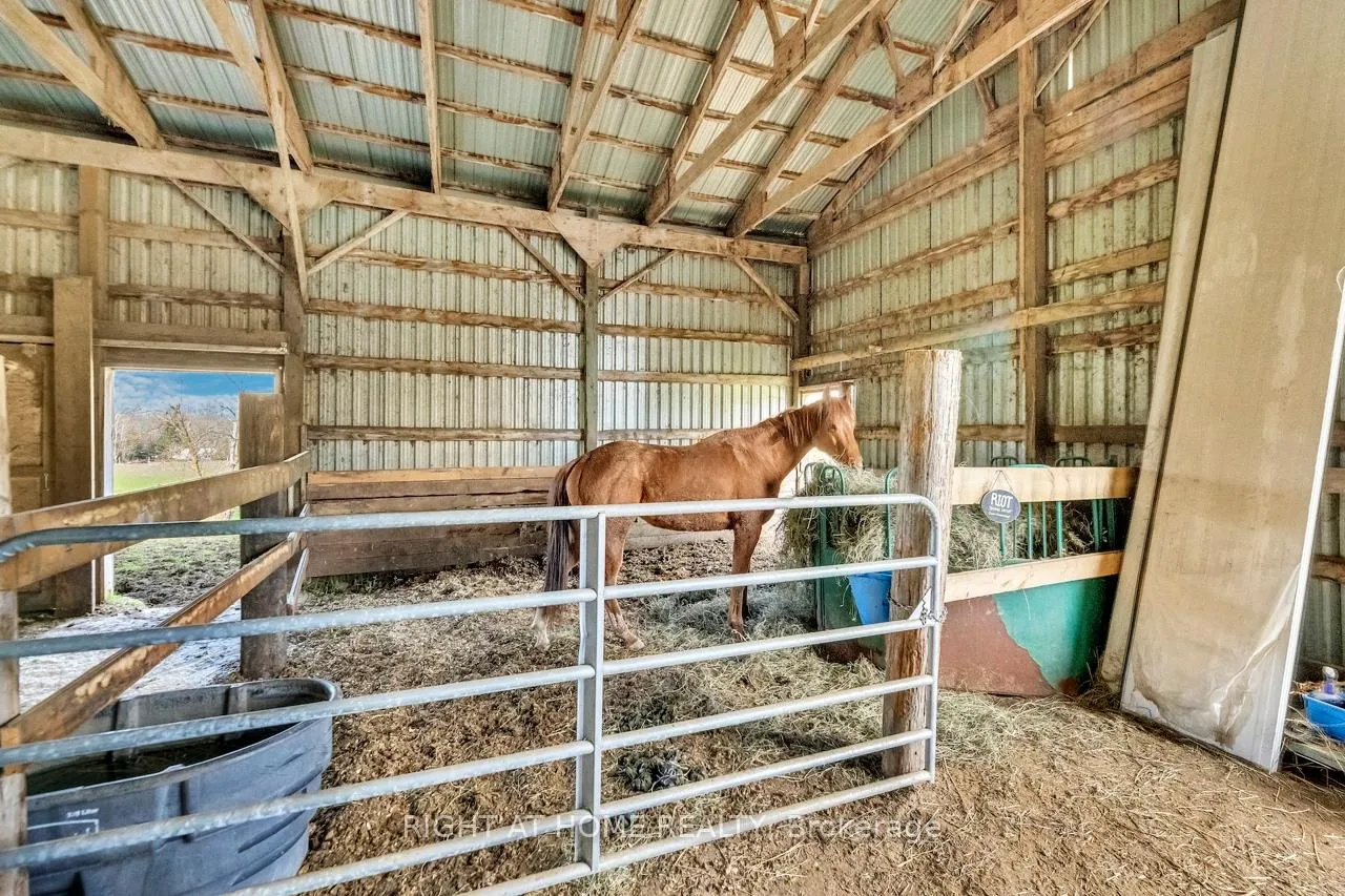 Photo 44 of 4122 Concession 11 Road, Puslinch, Rural Puslinch East — HOMEH
