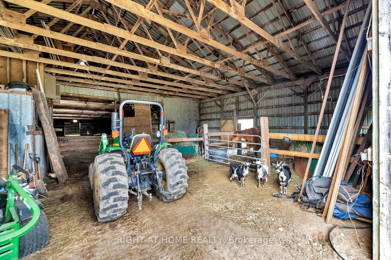 Photo 45 of 4122 Concession 11 Road, Puslinch, Rural Puslinch East — HOMEH