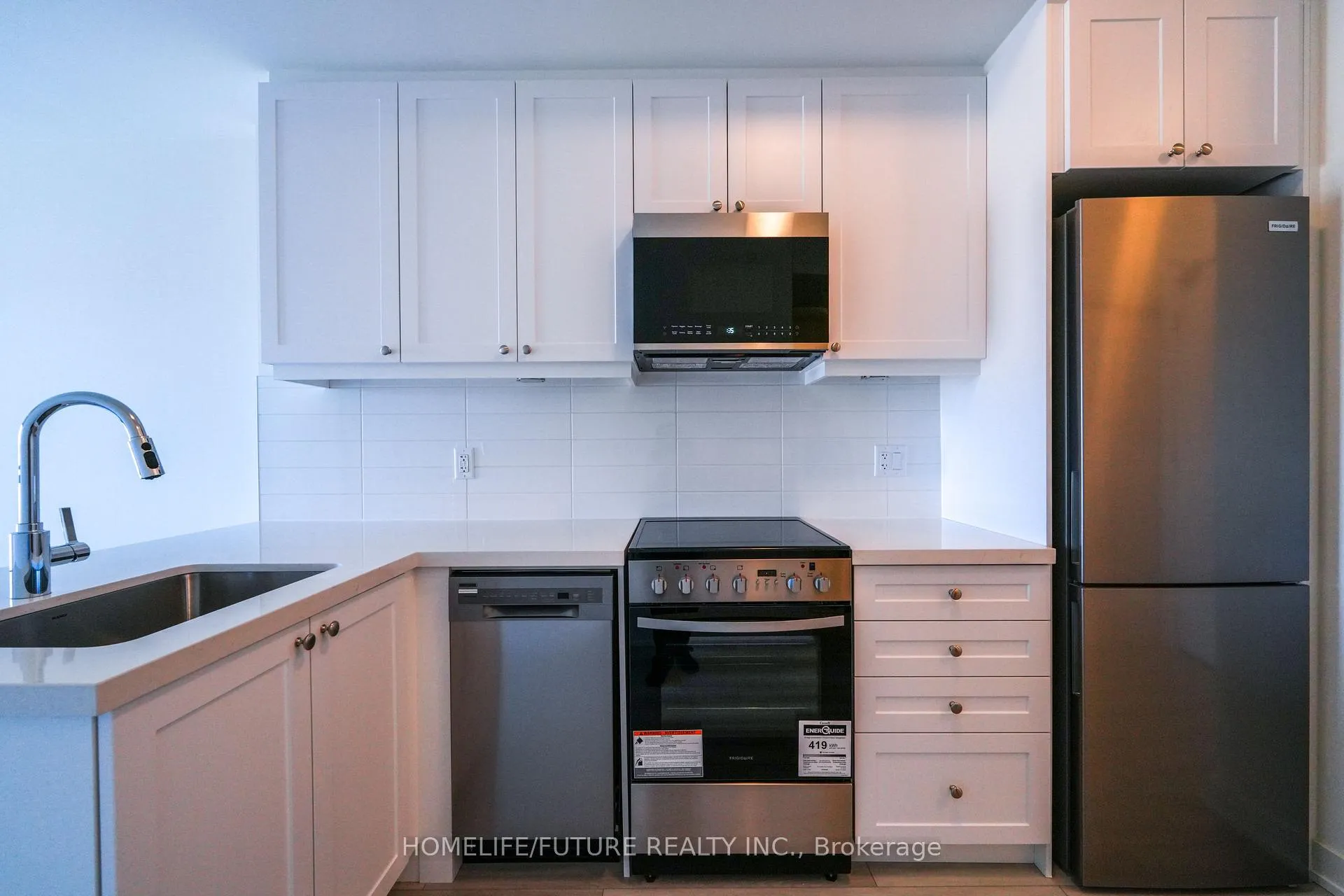 Photo 10 of Unit 817, 51 Clarington Boulevard, Clarington, Bowmanville — HOMEH