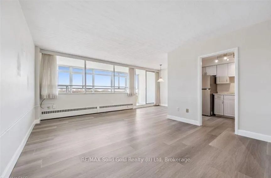 Photo 10 of Unit 604, 24 Midland Drive, Kitchener, Stanley Park — HOMEH