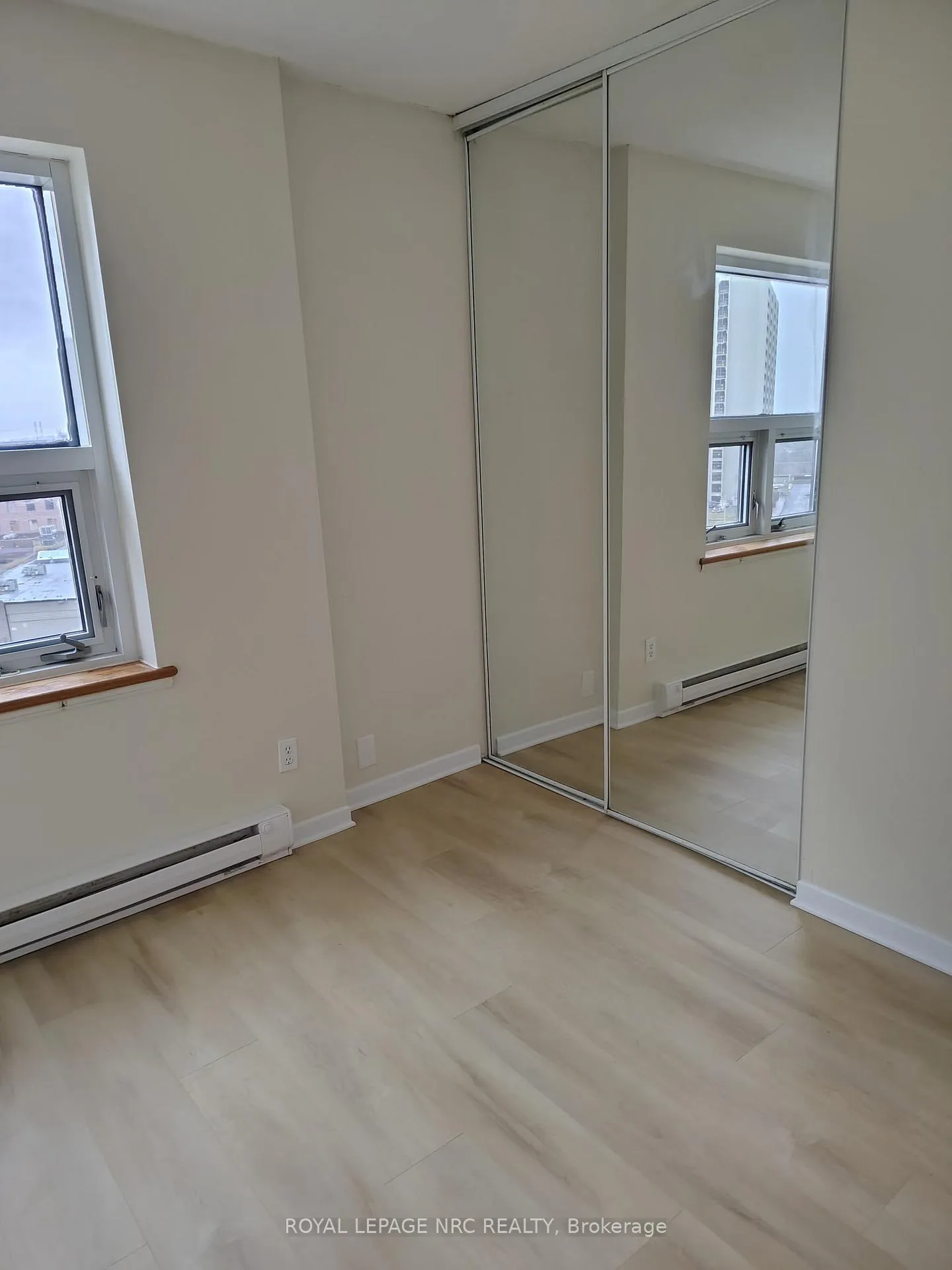 Photo 15 of Unit 706, 900 Dynes Road, Ottawa, Carleton Square — HOMEH