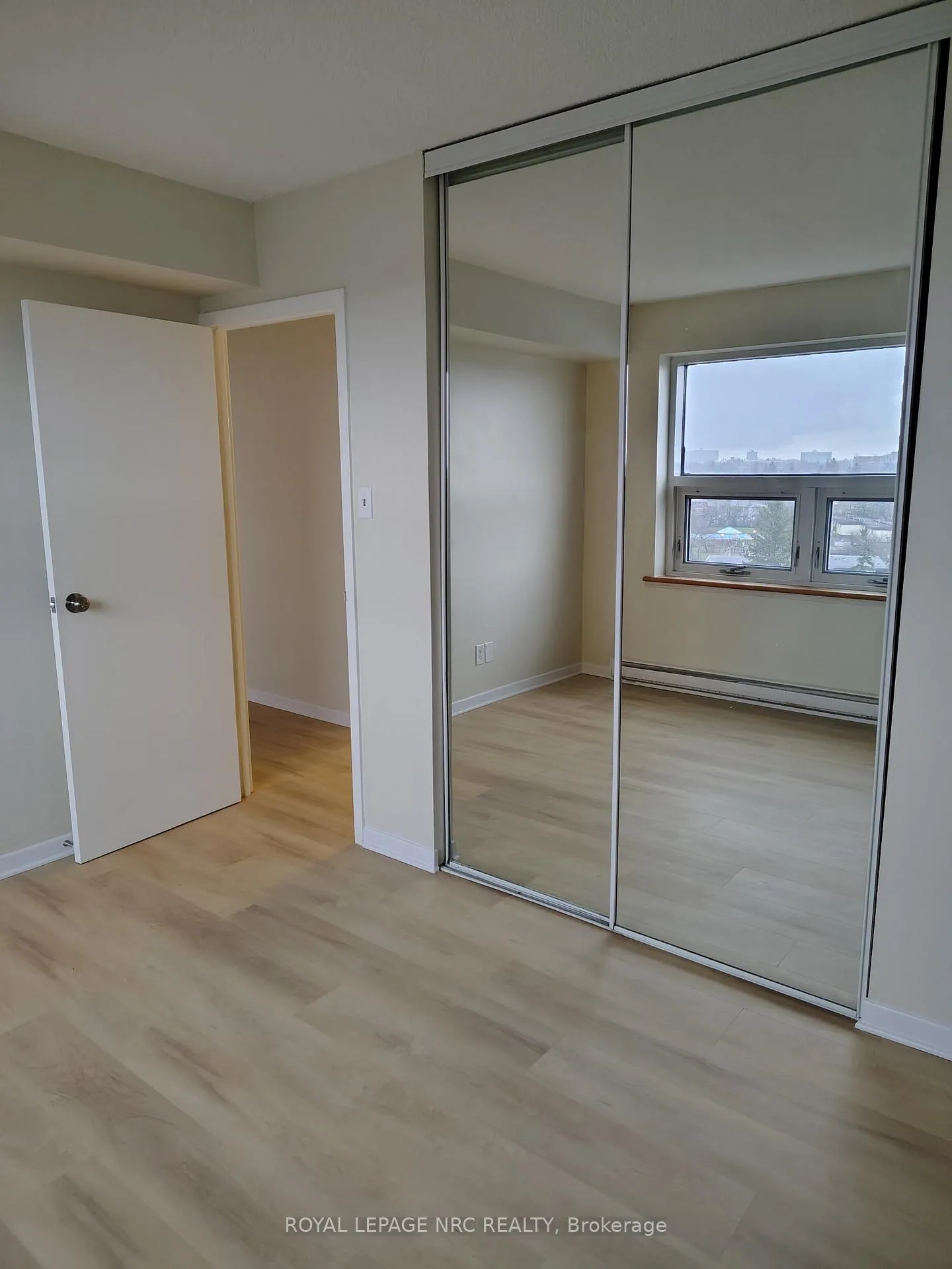 Photo 17 of Unit 706, 900 Dynes Road, Ottawa, Carleton Square — HOMEH