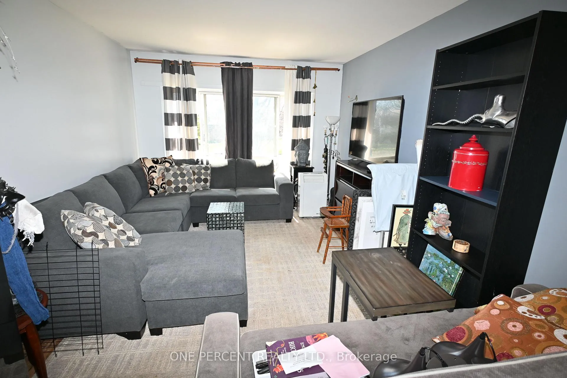 Photo 3 of Unit 105, 815 Kyle Court, Brockville — HOMEH