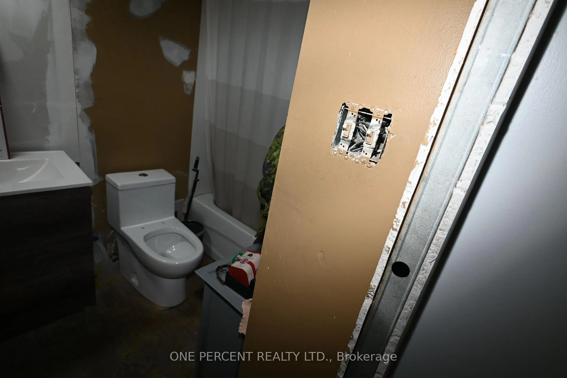 Photo 6 of Unit 105, 815 Kyle Court, Brockville — HOMEH