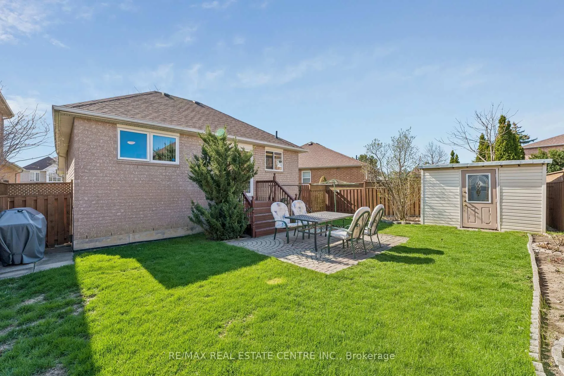 Photo 36 of 80 Pebblestone Circle, Brampton, Brampton West — HOMEH