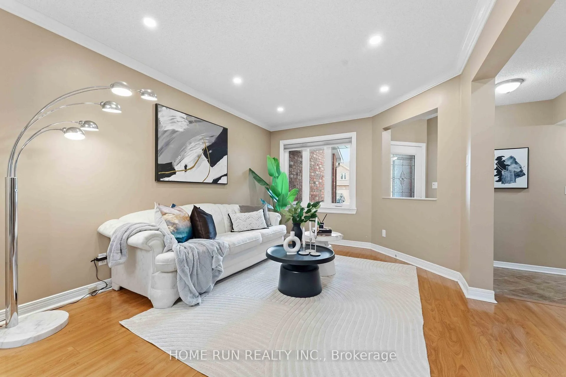 Photo 5 of 82 Westpointe Crescent, Ottawa, Centrepointe — HOMEH