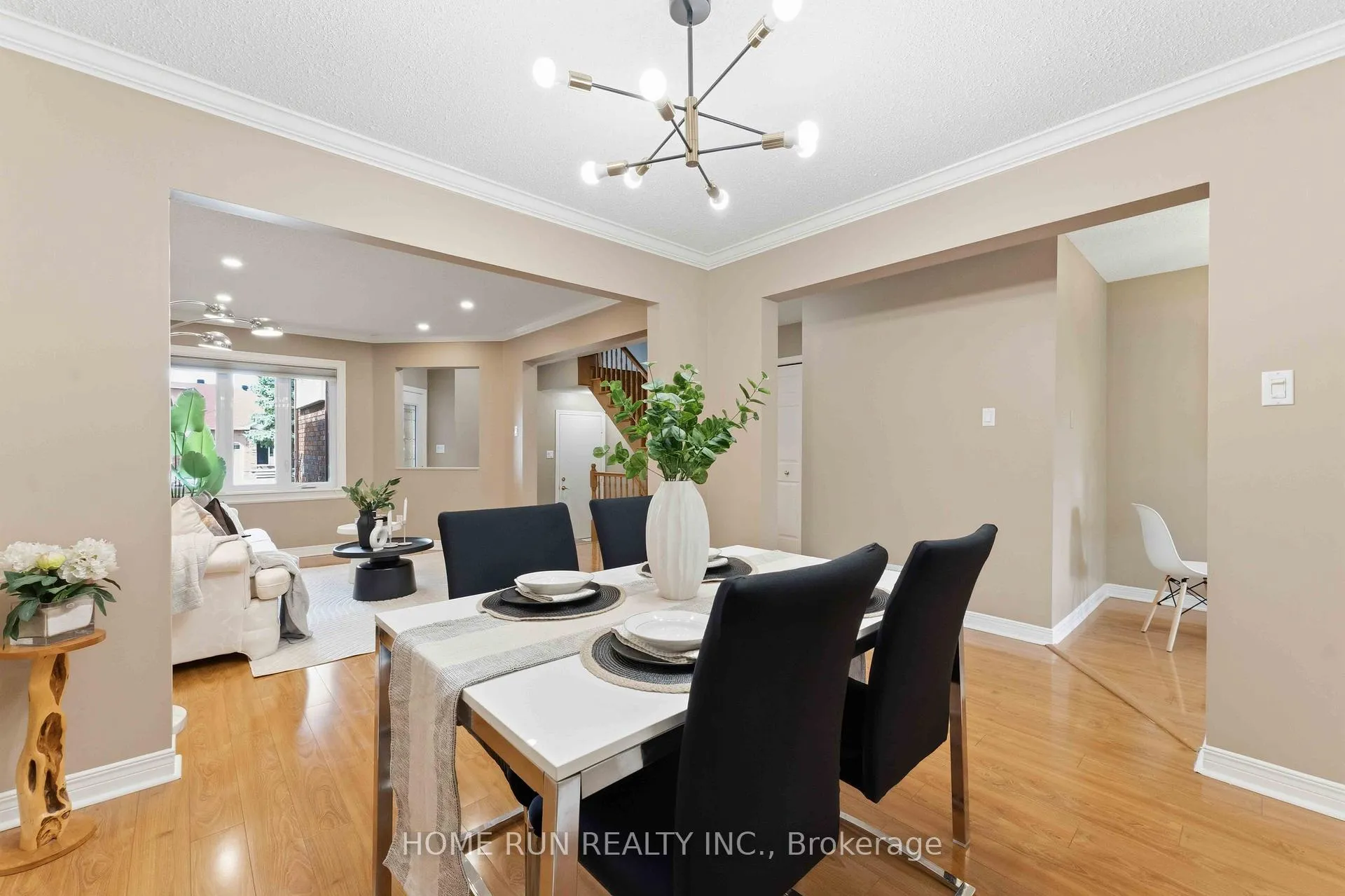 Photo 7 of 82 Westpointe Crescent, Ottawa, Centrepointe — HOMEH