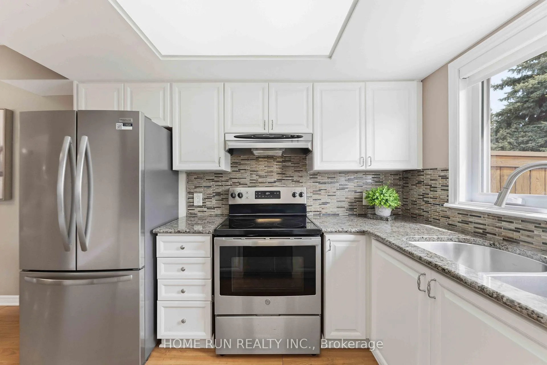 Photo 15 of 82 Westpointe Crescent, Ottawa, Centrepointe — HOMEH