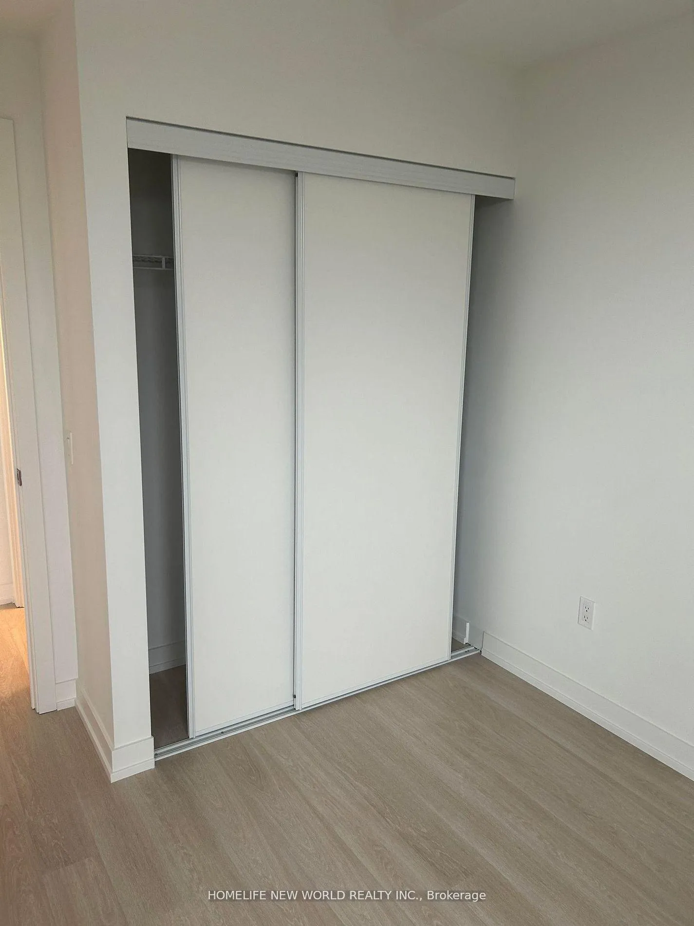 Photo 14 of Unit 304, 415 Main Street W, Hamilton, Kirkendall — HOMEH