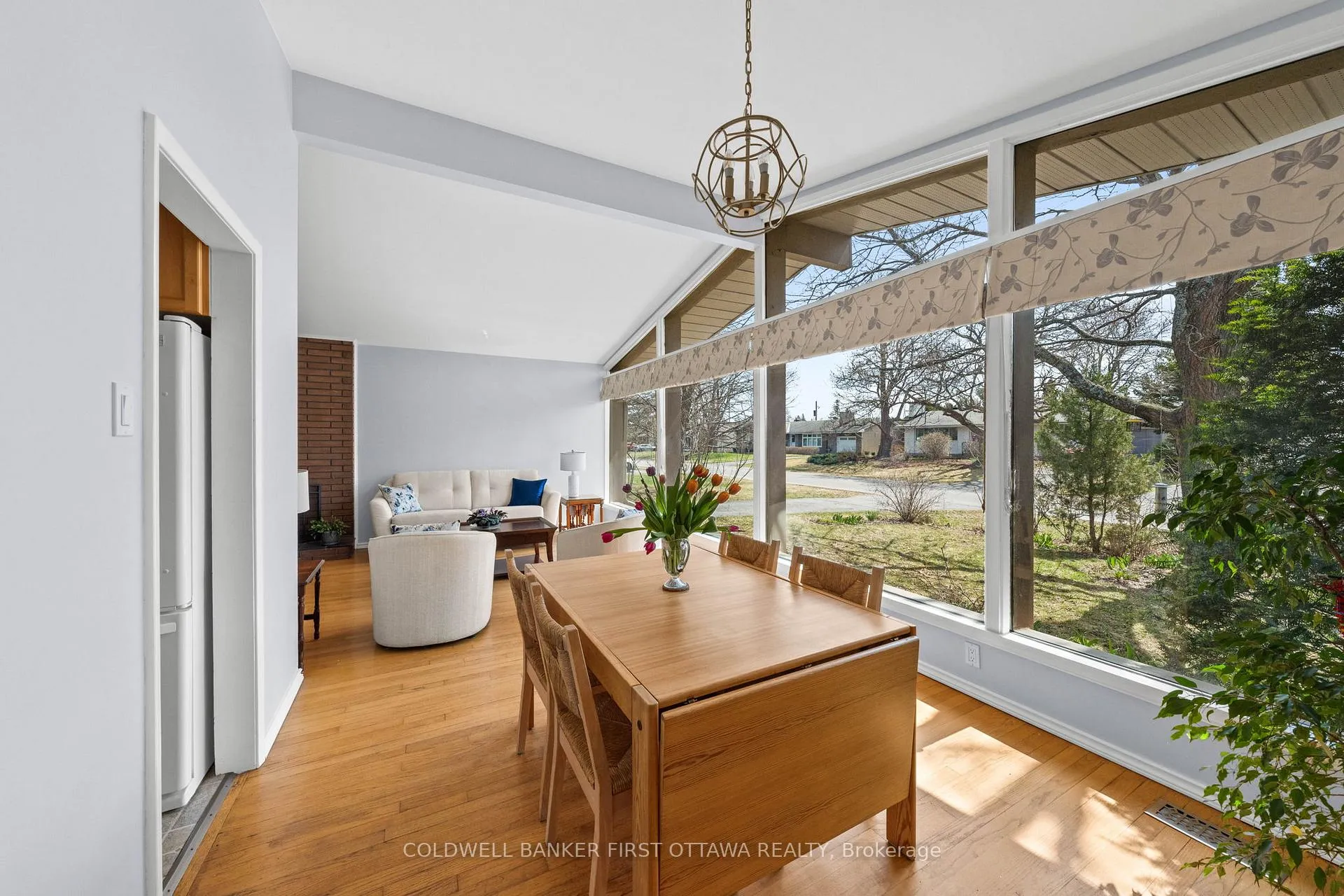 Photo 14 of 54 Evergreen Drive, Ottawa, Lynwood Village — HOMEH