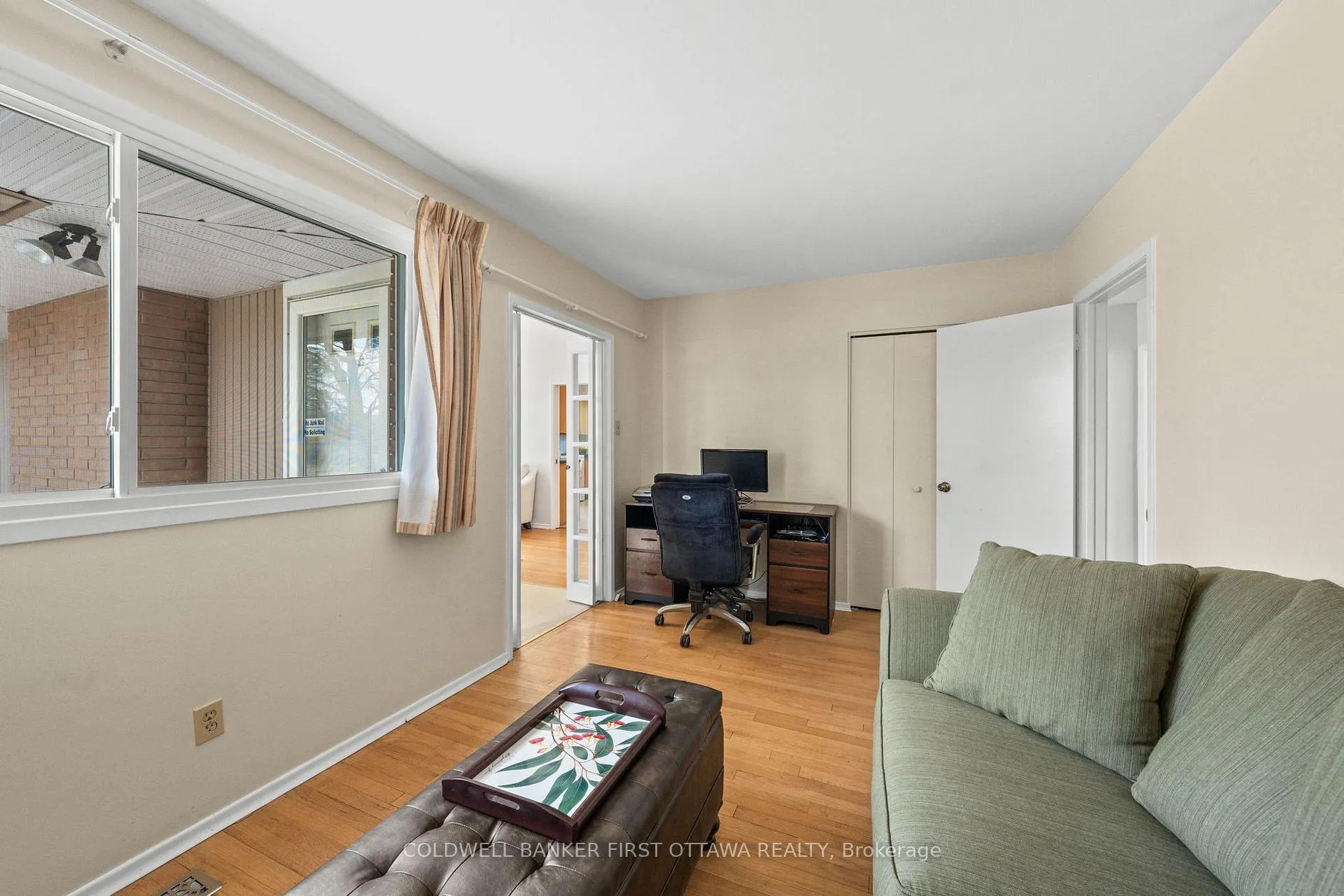 Photo 33 of 54 Evergreen Drive, Ottawa, Lynwood Village — HOMEH