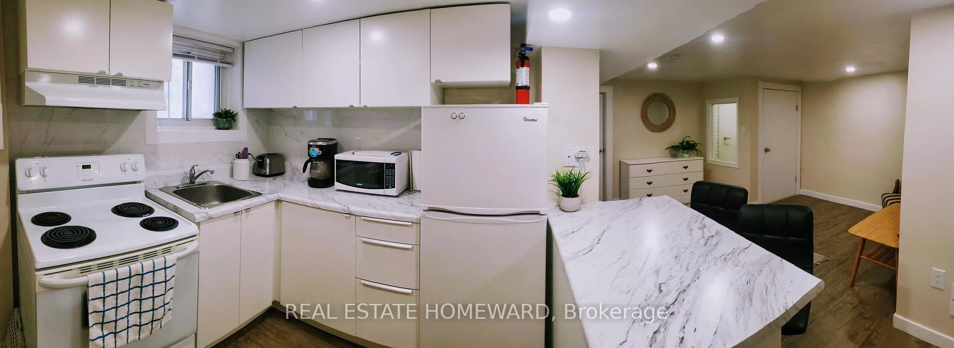 Photo 13 of Unit B, 50 Mould Avenue, Toronto, Rockcliffe-Smythe — HOMEH