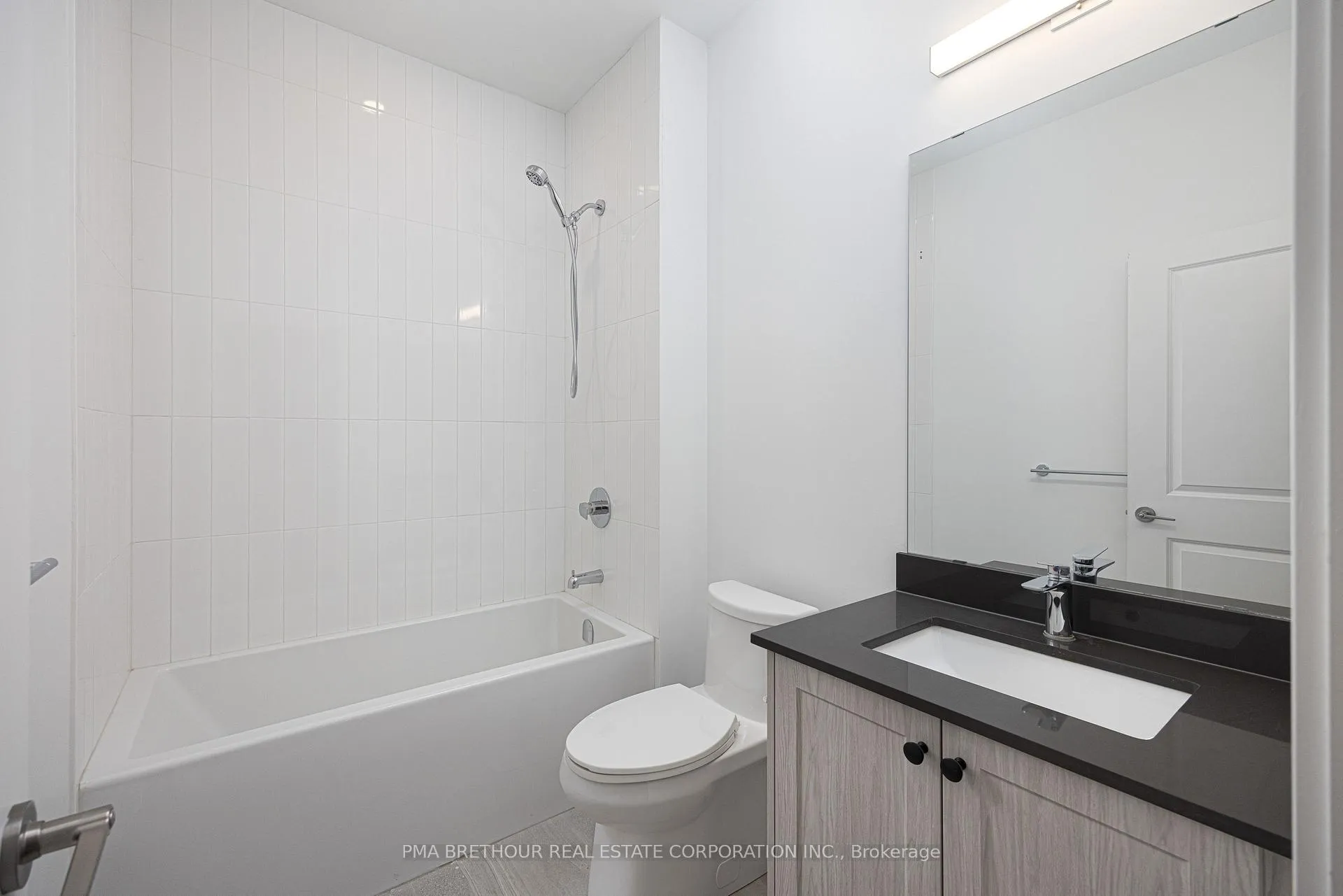 Photo 13 of Unit 104, 385 Arctic Red Drive, Oshawa, Windfields — HOMEH