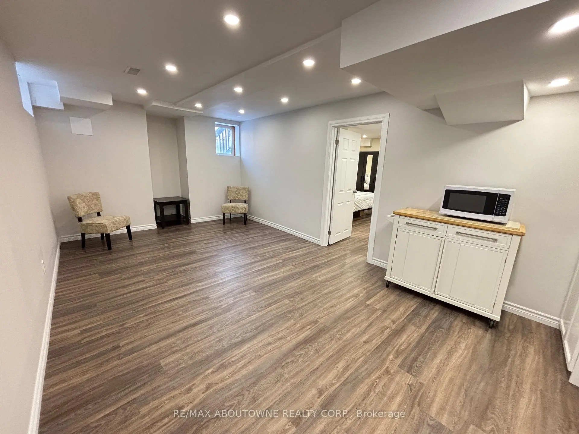 Photo 4 of Unit Bsmt, 4640 Doug Wright Drive, Burlington, Alton — HOMEH
