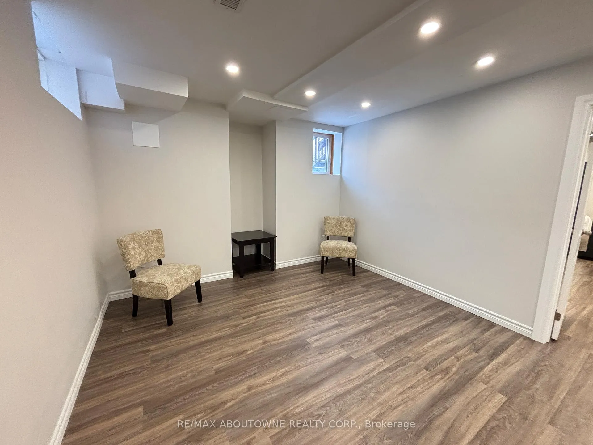 Photo 6 of Unit Bsmt, 4640 Doug Wright Drive, Burlington, Alton — HOMEH
