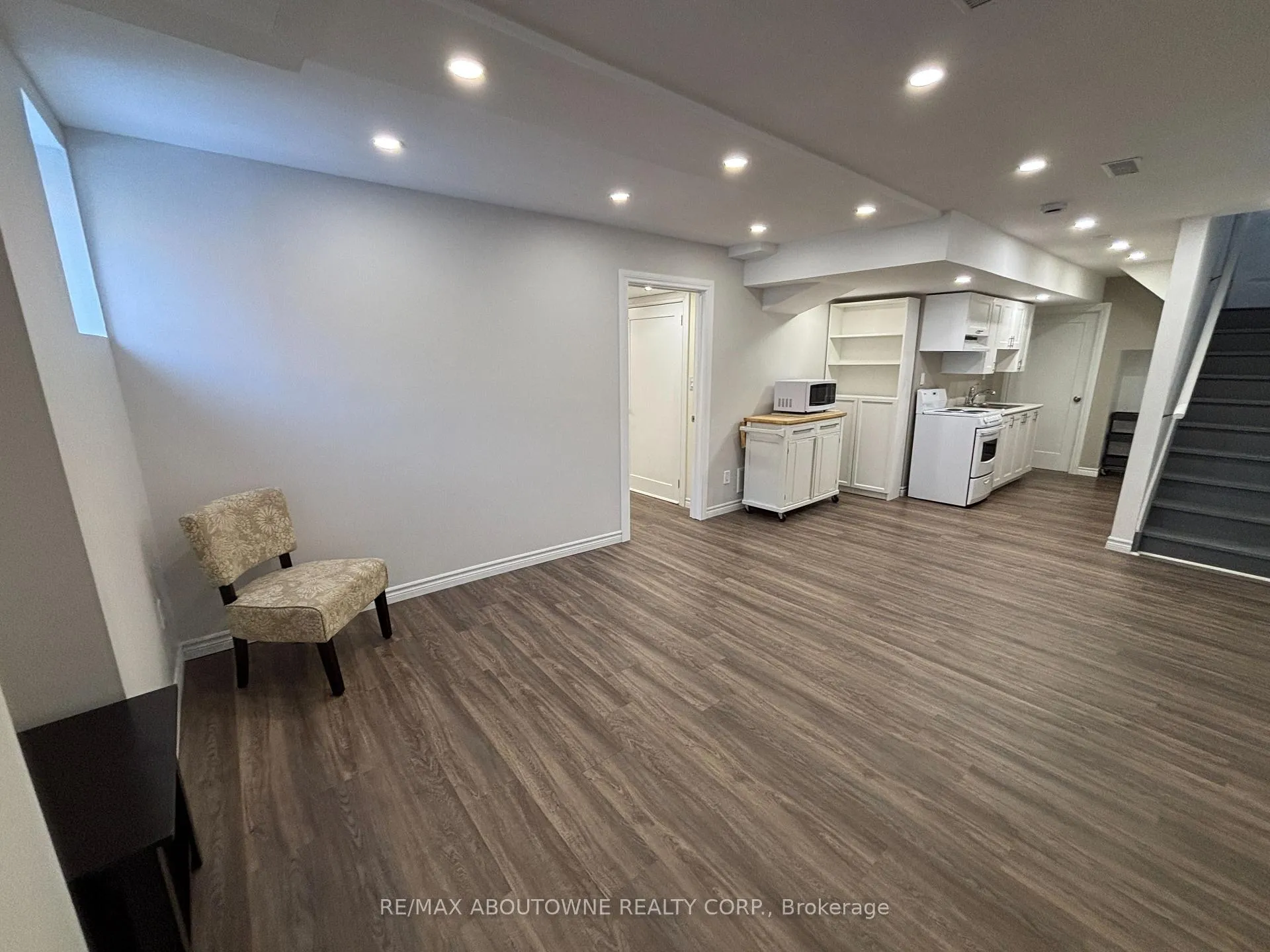Photo 8 of Unit Bsmt, 4640 Doug Wright Drive, Burlington, Alton — HOMEH