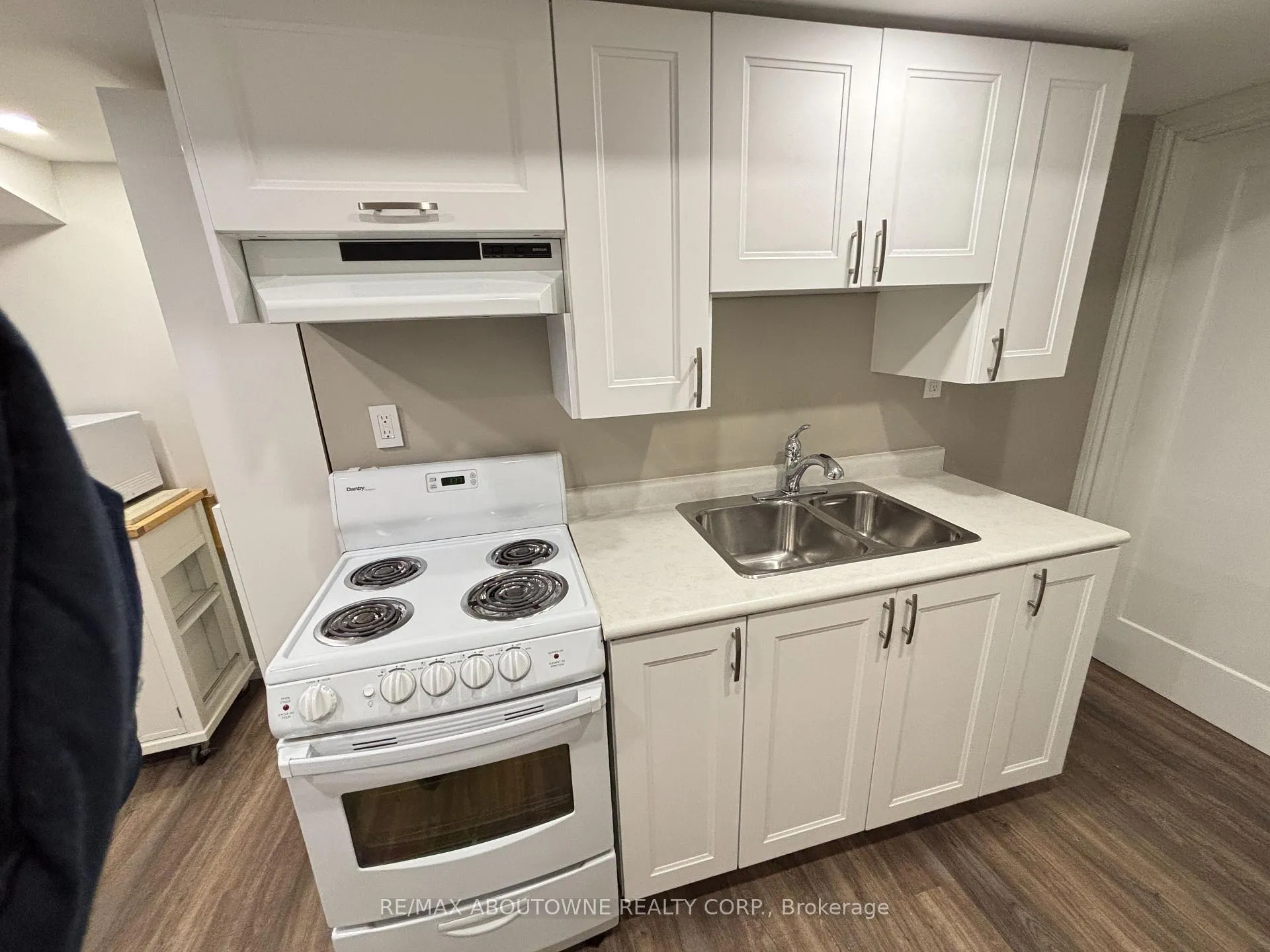 Photo 10 of Unit Bsmt, 4640 Doug Wright Drive, Burlington, Alton — HOMEH