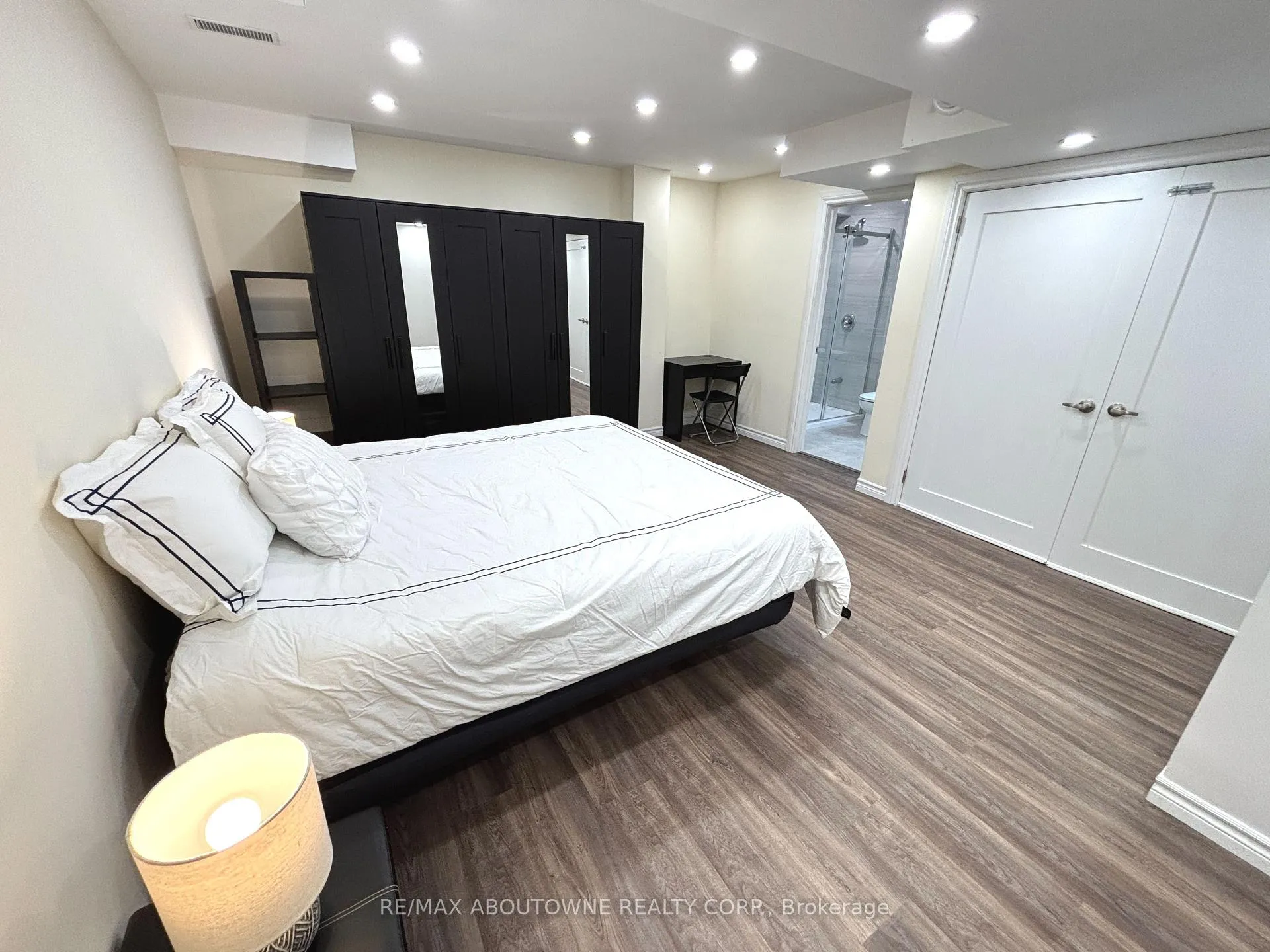 Photo 19 of Unit Bsmt, 4640 Doug Wright Drive, Burlington, Alton — HOMEH