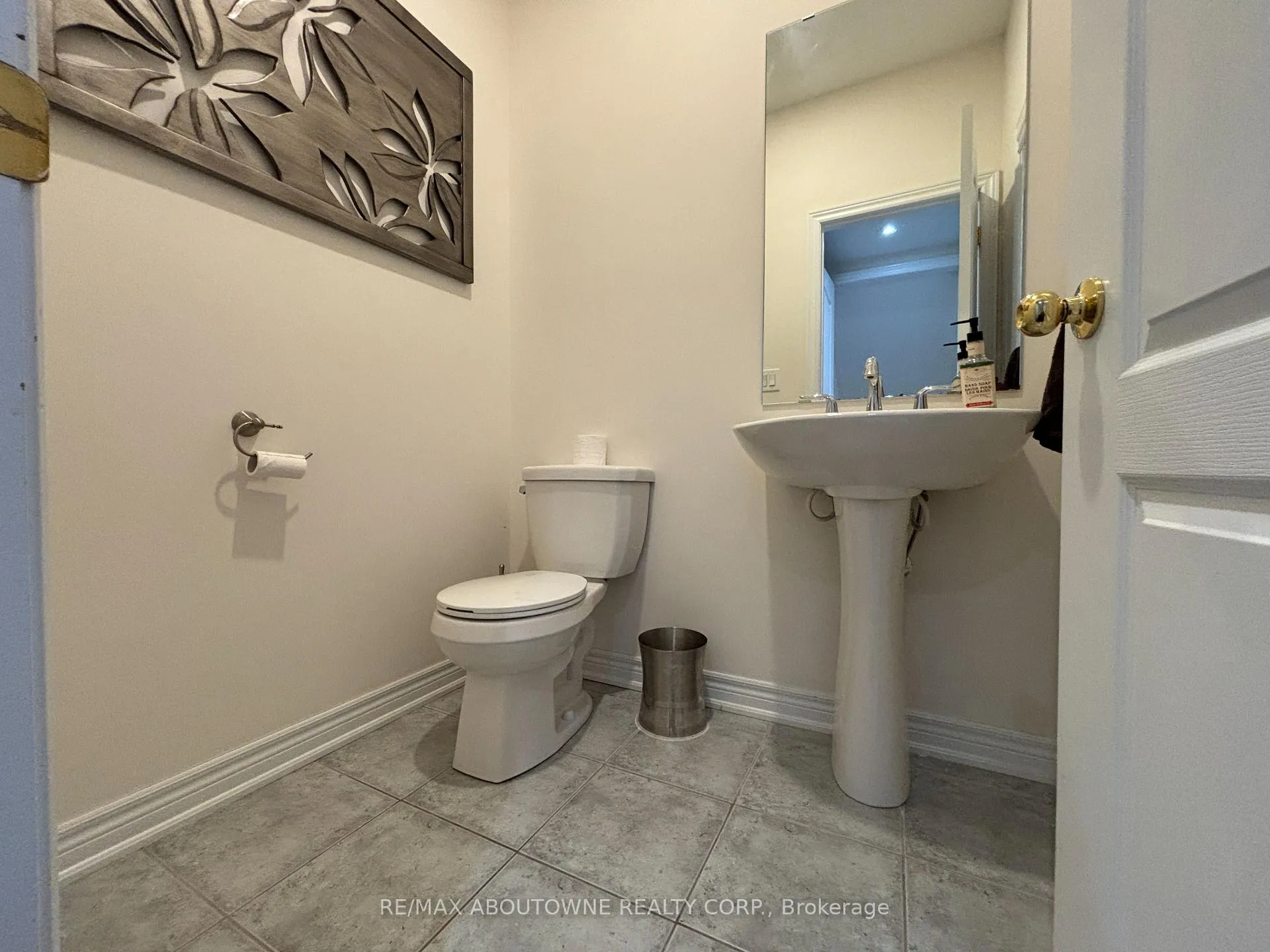 Photo 21 of Unit Bsmt, 4640 Doug Wright Drive, Burlington, Alton — HOMEH