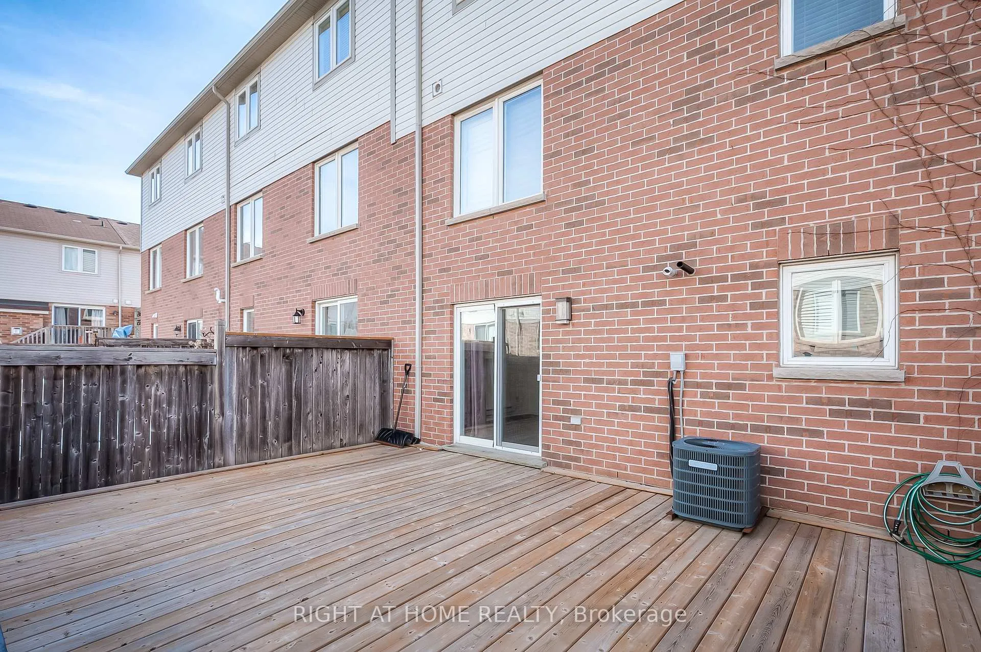 Photo 10 of 3086 Highbourne Crescent, Oakville, Bronte Creek — HOMEH
