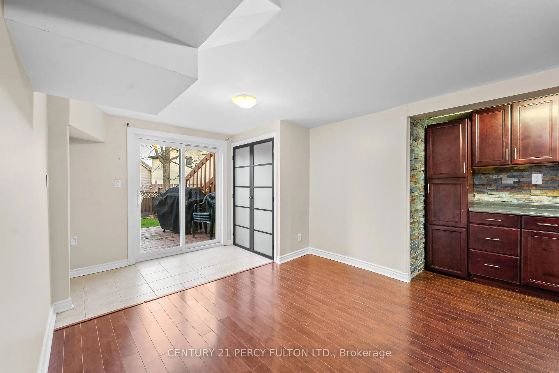 Photo 4 of 1095 Dunbarton Road, Pickering, Liverpool — HOMEH