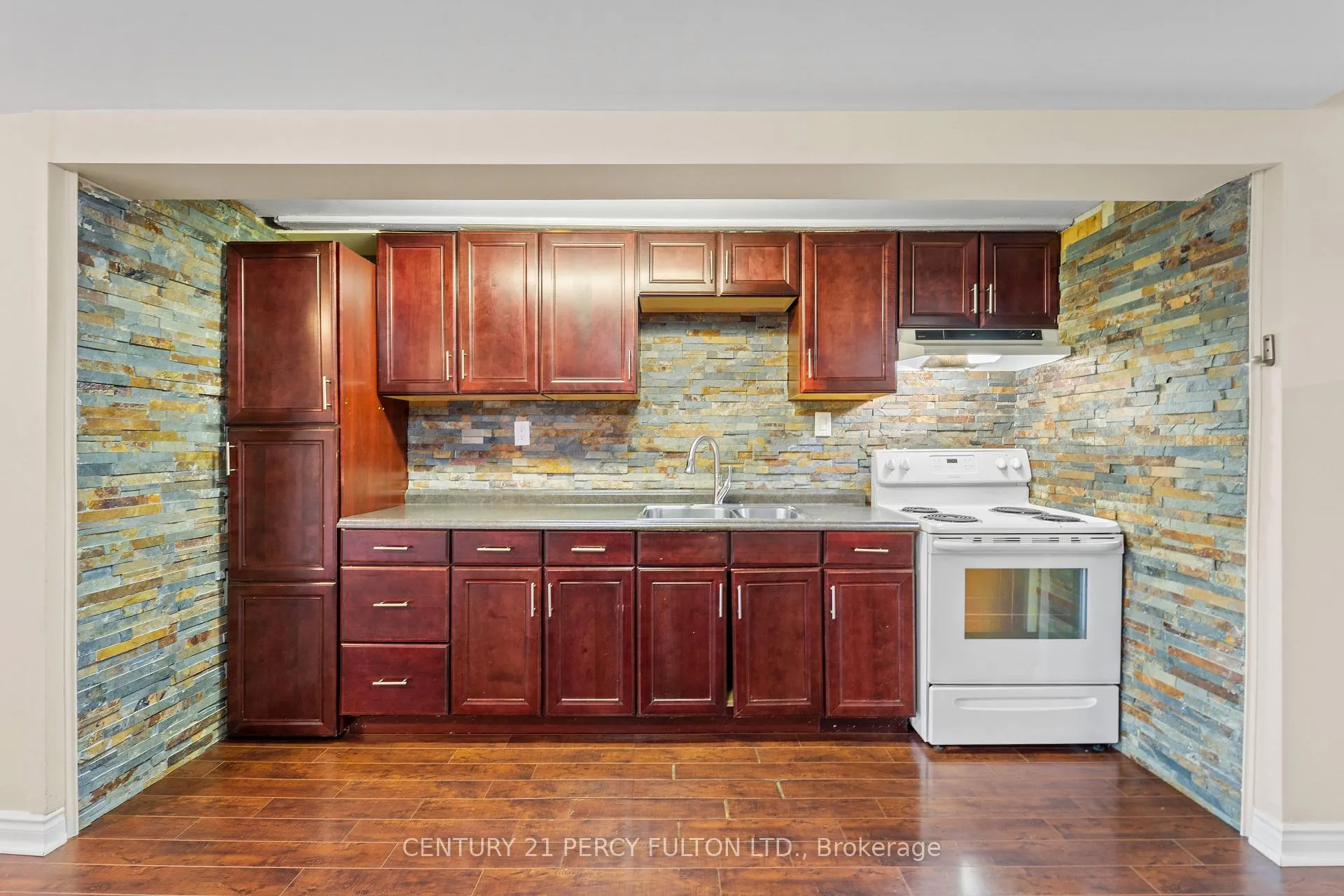 Photo 8 of 1095 Dunbarton Road, Pickering, Liverpool — HOMEH