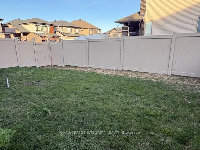 Photo 3 of 805 Twist Way E, Ottawa, Kanata - Emerald Meadows/Trailwest — HOMEH