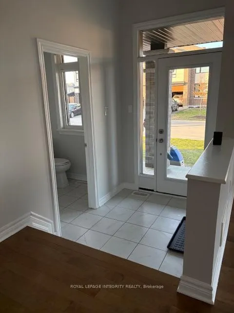 Photo 5 of 805 Twist Way E, Ottawa, Kanata - Emerald Meadows/Trailwest — HOMEH