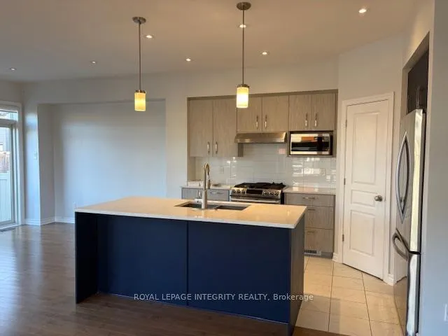 Photo 10 of 805 Twist Way E, Ottawa, Kanata - Emerald Meadows/Trailwest — HOMEH