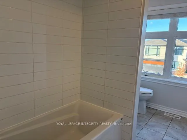 Photo 21 of 805 Twist Way E, Ottawa, Kanata - Emerald Meadows/Trailwest — HOMEH