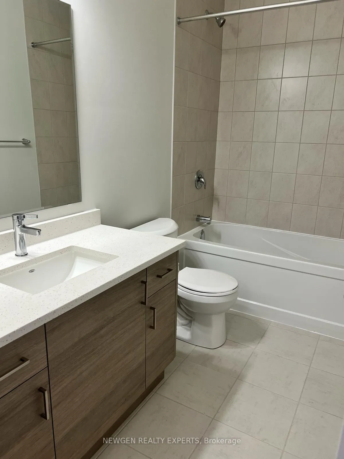 Photo 7 of Unit E018, 261 Woodbine Ave, Kitchener, Huron Park — HOMEH