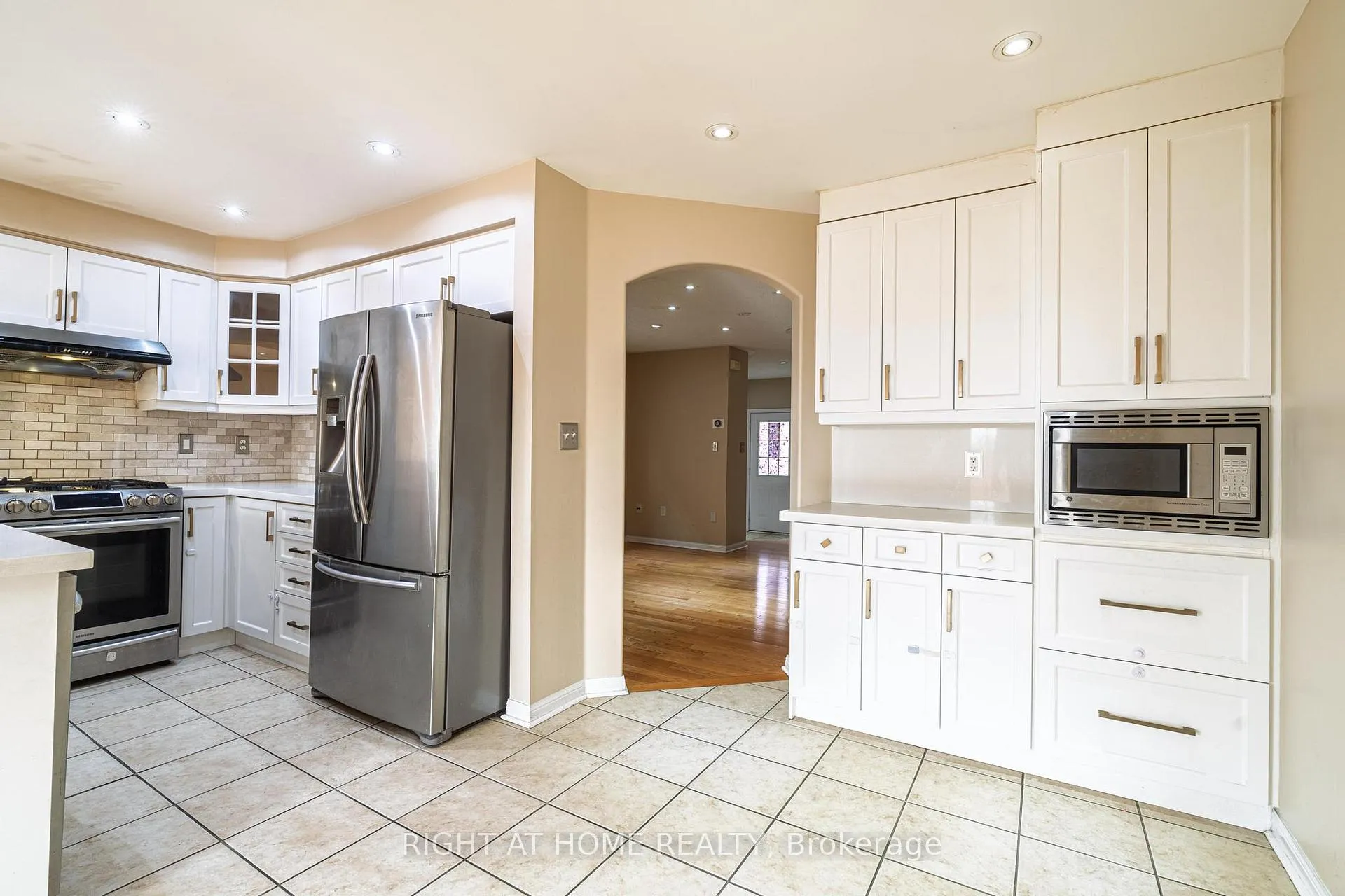 Photo 6 of 71 Herdwick Street, Brampton, Gore Industrial North — HOMEH